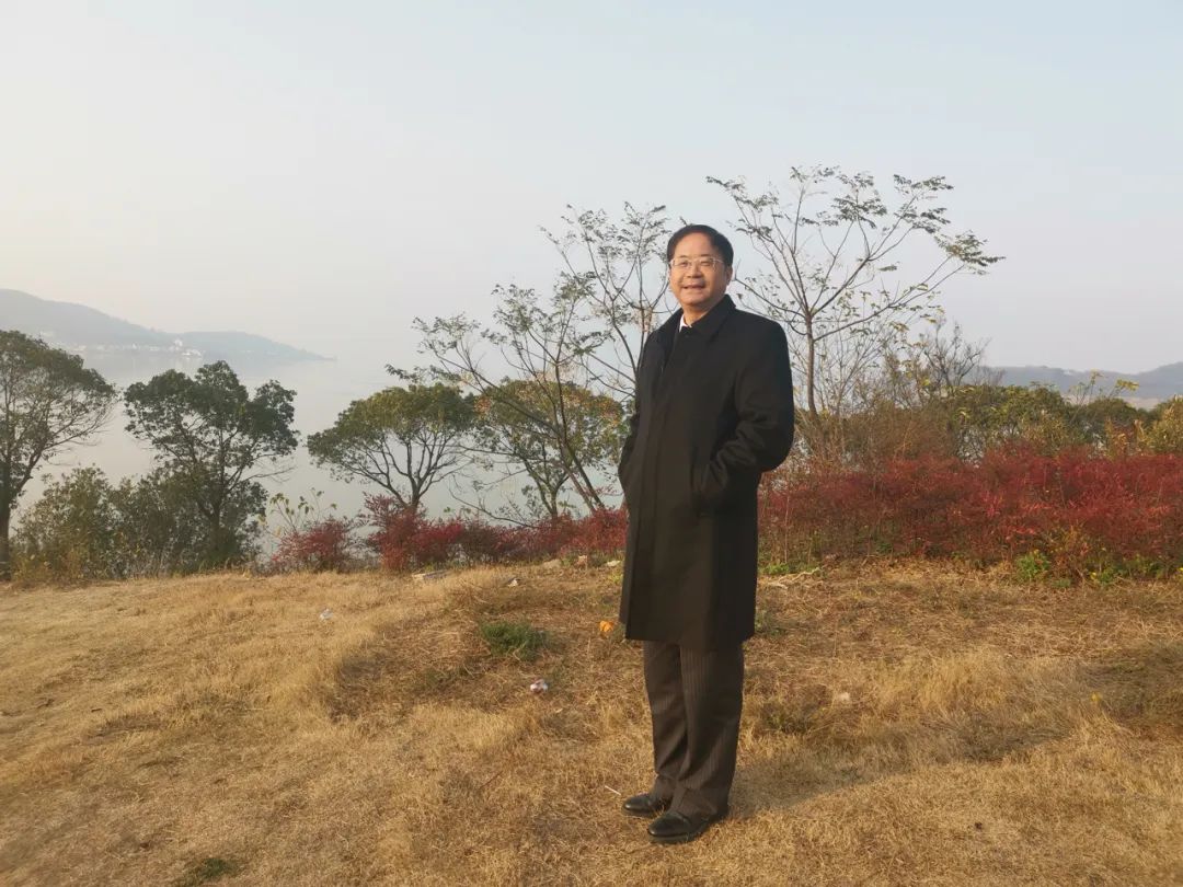 描述: 图片