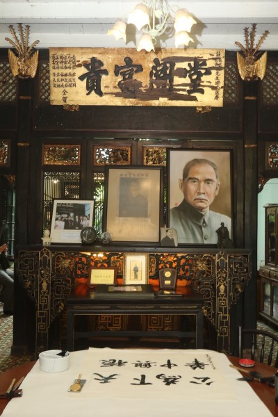 描述: https://img.ltn.com.tw/Upload/talk/page/800/2018/10/05/phpMG1TvM.jpg